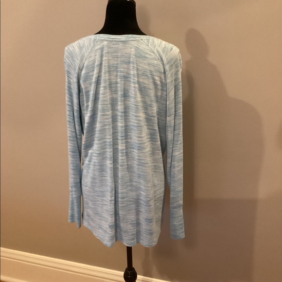 Champion Top - Picture 4 of 7